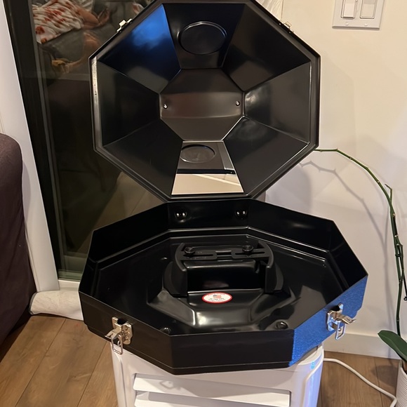 SOLD Limited Edition 10,000X White Diamond Western Cowboy Hat - Picture 8 of 8